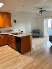 17888 Alburtis Avenue B117, Artesia, CA 90701