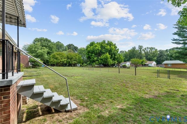 7423 Sandy Ln, Mechanicsville, VA 23111