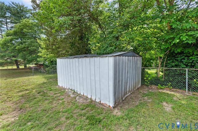 7423 Sandy Ln, Mechanicsville, VA 23111