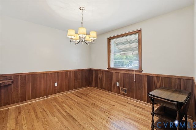 7423 Sandy Ln, Mechanicsville, VA 23111