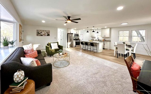 5131 106th STREET, Pleasant Prairie, WI 53158