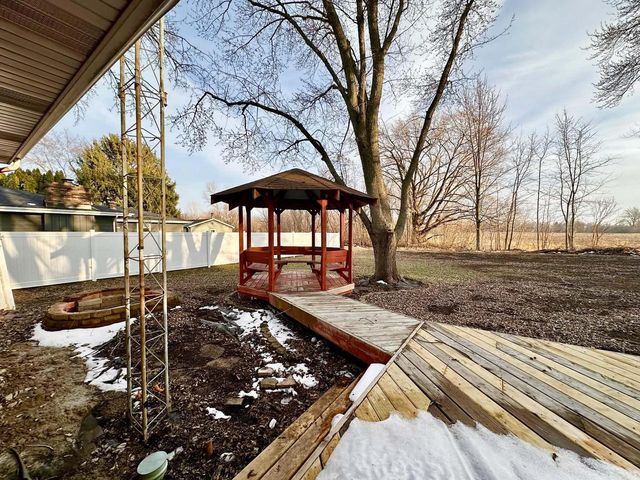 5131 106th STREET, Pleasant Prairie, WI 53158