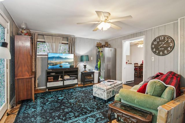 4552 W 89th Street, Hometown, IL 60456