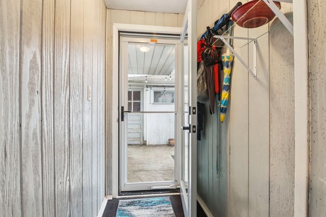 4552 W 89th Street, Hometown, IL 60456