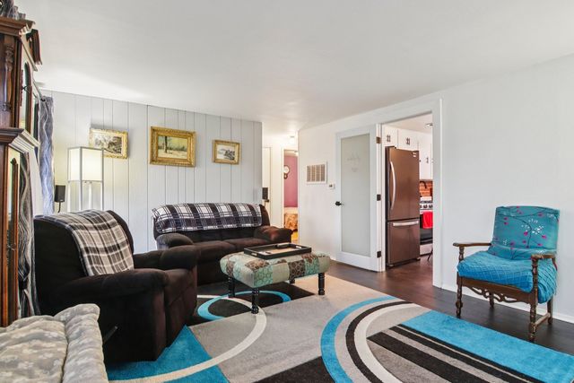 4552 W 89th Street, Hometown, IL 60456