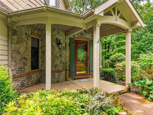 1992 Rheam Road, Clinton, OH 44216