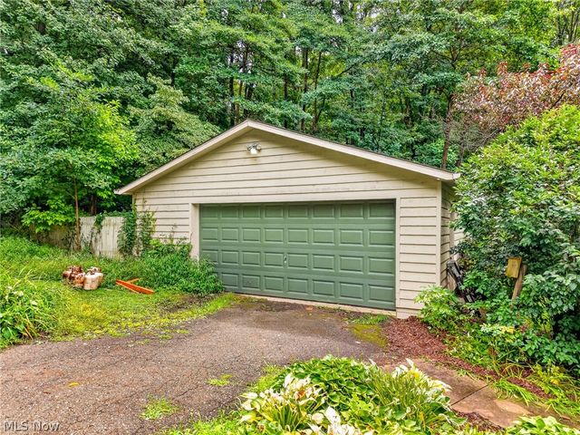 1992 Rheam Road, Clinton, OH 44216