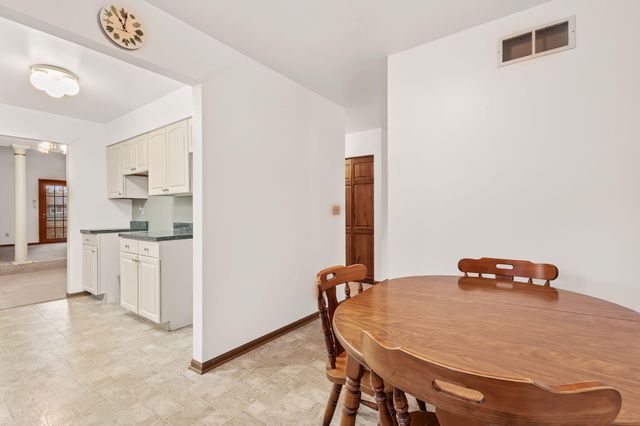 5481 1093 N, Demotte, IN 46310