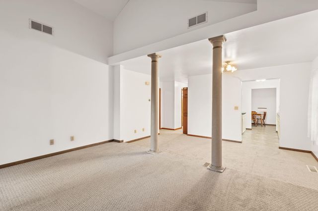 5481 1093 N, Demotte, IN 46310