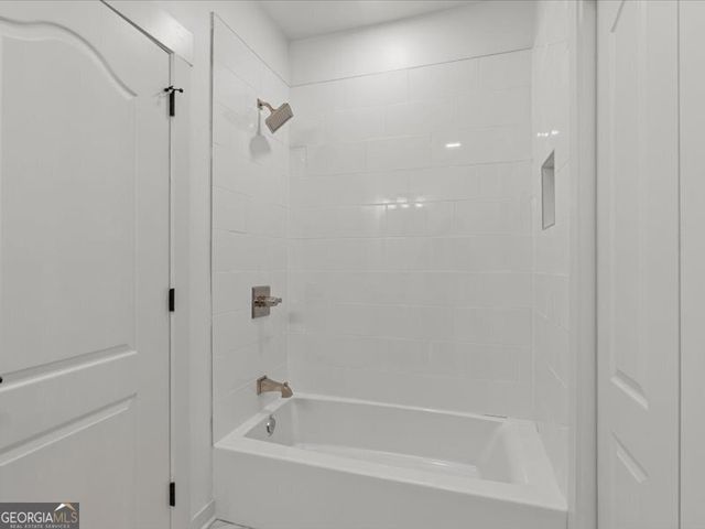 1050 Blair Lane 303, Peachtree City, GA 30269