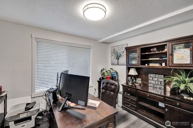 22429 SE 329th Avenue, Black Diamond, WA 98010