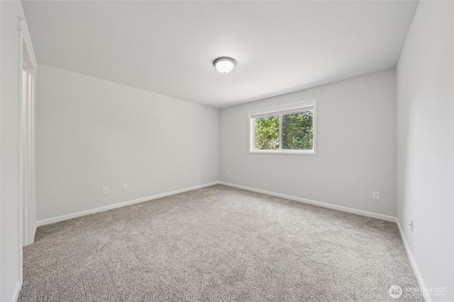 5823 5825 186th Avenue Ct E, Lake Tapps, WA 98391