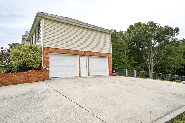 2214 N Fork Drive, Soddy Daisy, TN 37379