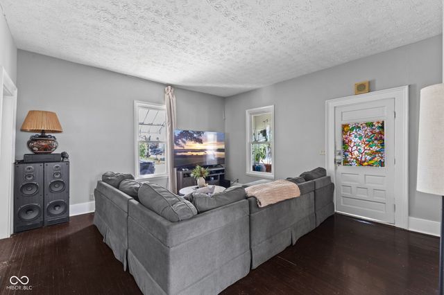 401 N East Street, Greenfield, IN 46140