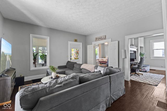 401 N East Street, Greenfield, IN 46140
