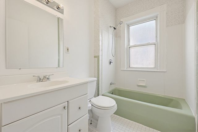 32 Stone Ave, Somerville, MA 02143