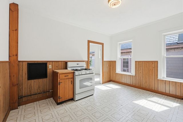 32 Stone Ave, Somerville, MA 02143
