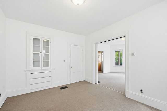 32 Stone Ave, Somerville, MA 02143