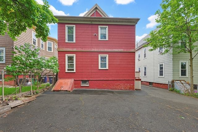 32 Stone Ave, Somerville, MA 02143