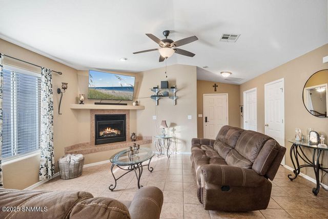 2921 San Miguel Court, Las Cruces, NM 88007