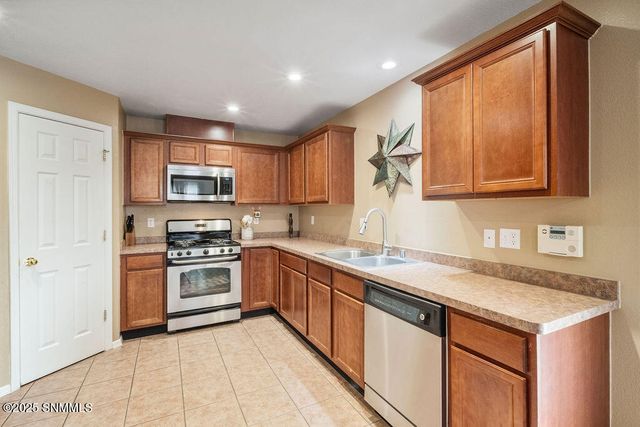 2921 San Miguel Court, Las Cruces, NM 88007