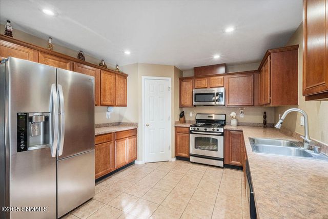 2921 San Miguel Court, Las Cruces, NM 88007