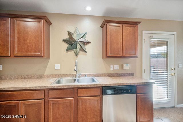 2921 San Miguel Court, Las Cruces, NM 88007