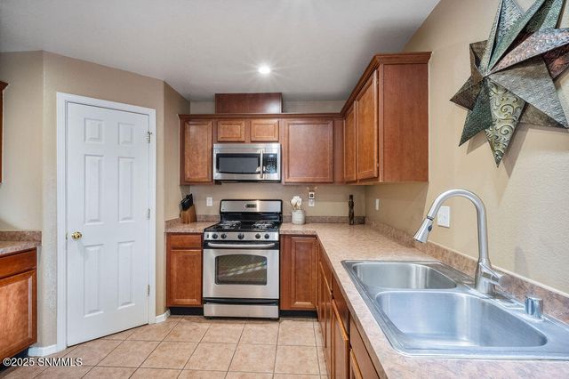 2921 San Miguel Court, Las Cruces, NM 88007