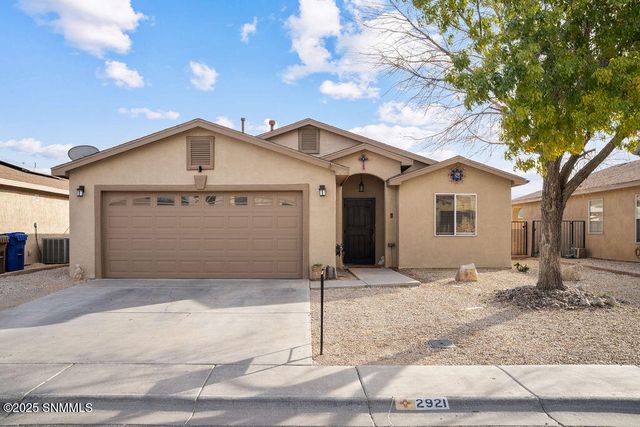 2921 San Miguel Court, Las Cruces, NM 88007