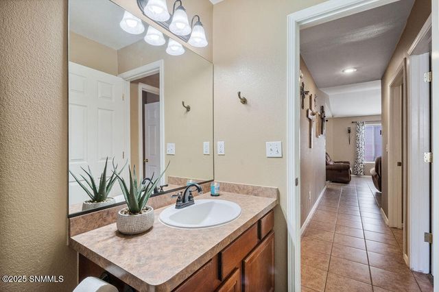 2921 San Miguel Court, Las Cruces, NM 88007