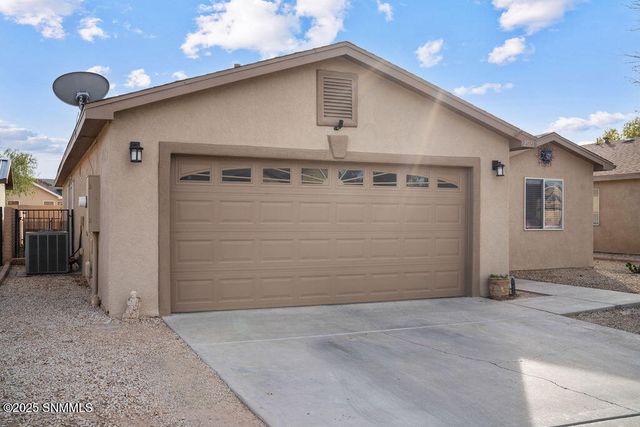 2921 San Miguel Court, Las Cruces, NM 88007