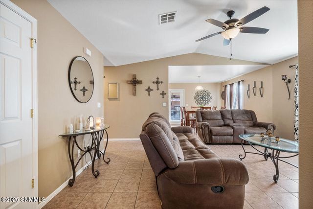 2921 San Miguel Court, Las Cruces, NM 88007