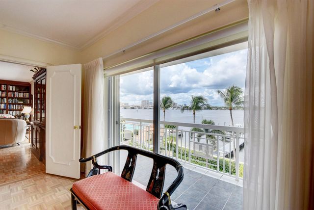 250 Bradley Place 408, Palm Beach, FL 33480