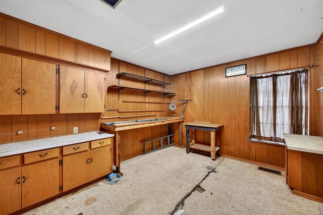 800 Carver Street, Whitesboro, TX 76273