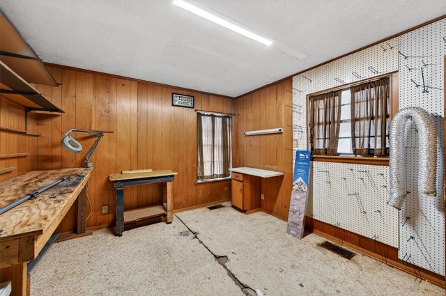 800 Carver Street, Whitesboro, TX 76273