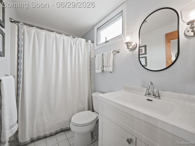 1646 S Bates Street, Birmingham, MI 48009
