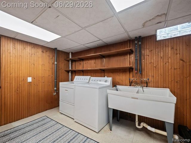 1646 S Bates Street, Birmingham, MI 48009