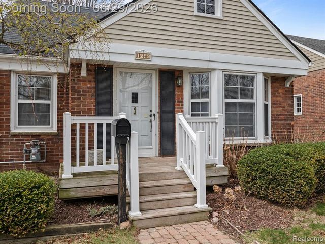 1646 S Bates Street, Birmingham, MI 48009