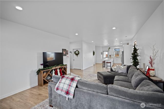 627 NE 3rd Avenue, Soap Lake, WA 98851