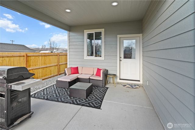 627 NE 3rd Avenue, Soap Lake, WA 98851