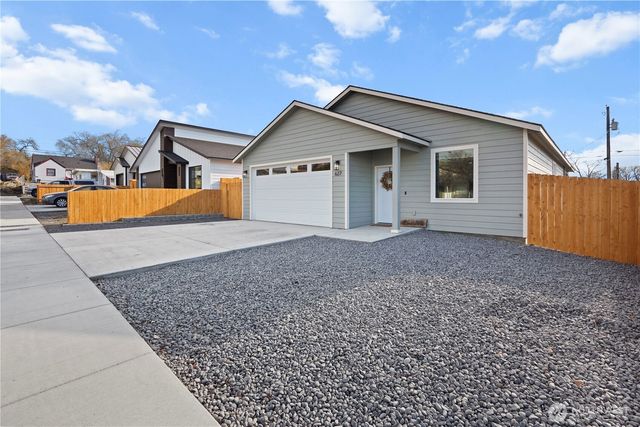 627 NE 3rd Avenue, Soap Lake, WA 98851