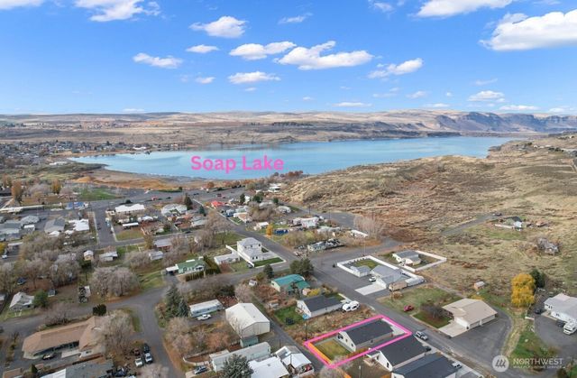 627 NE 3rd Avenue, Soap Lake, WA 98851