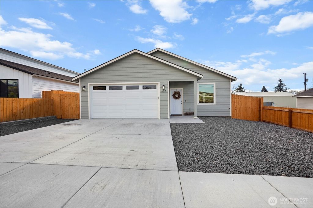 627 NE 3rd Avenue, Soap Lake, WA 98851