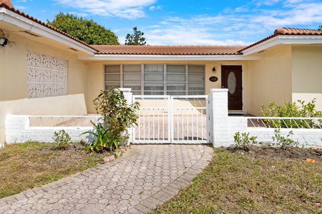 2129 NE 60th Street, Fort Lauderdale, FL 33308