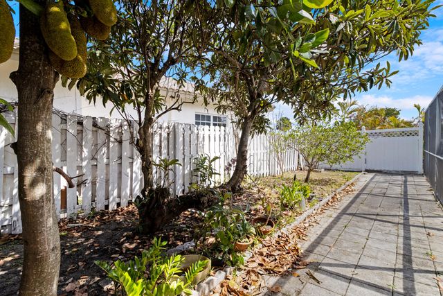 2129 NE 60th Street, Fort Lauderdale, FL 33308