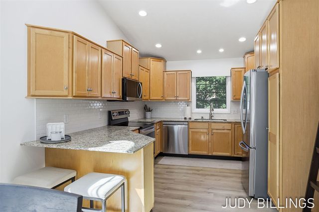 437 Amity Street, Douglas, MI 49406