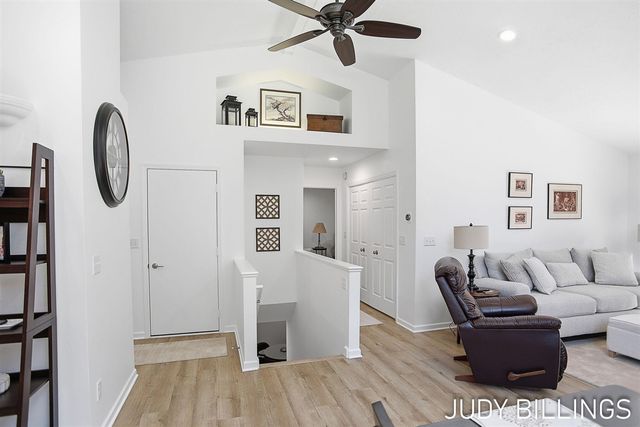 437 Amity Street, Douglas, MI 49406
