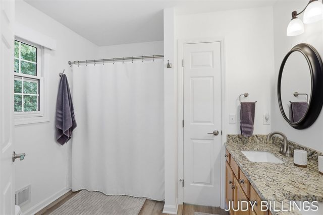 437 Amity Street, Douglas, MI 49406