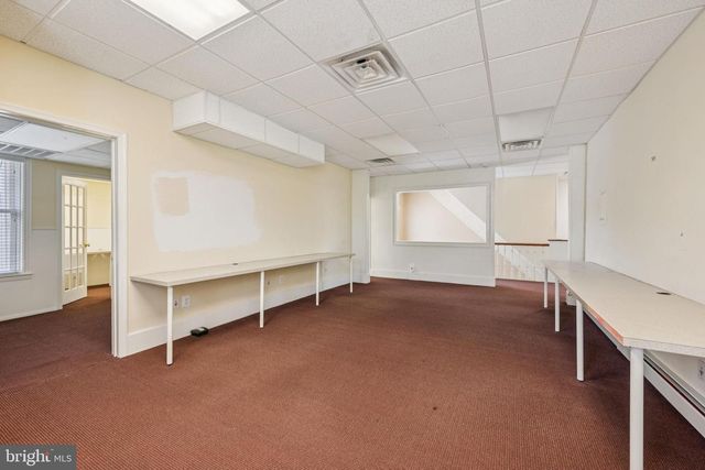 210 W MAIN ST, Moorestown, NJ 08057