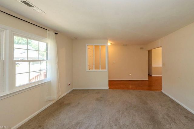 2113 Hollins CT, Chesapeake, VA 23320
